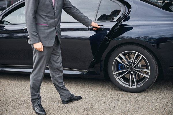 Votre solution de transport personnel avec chauffeur privé
